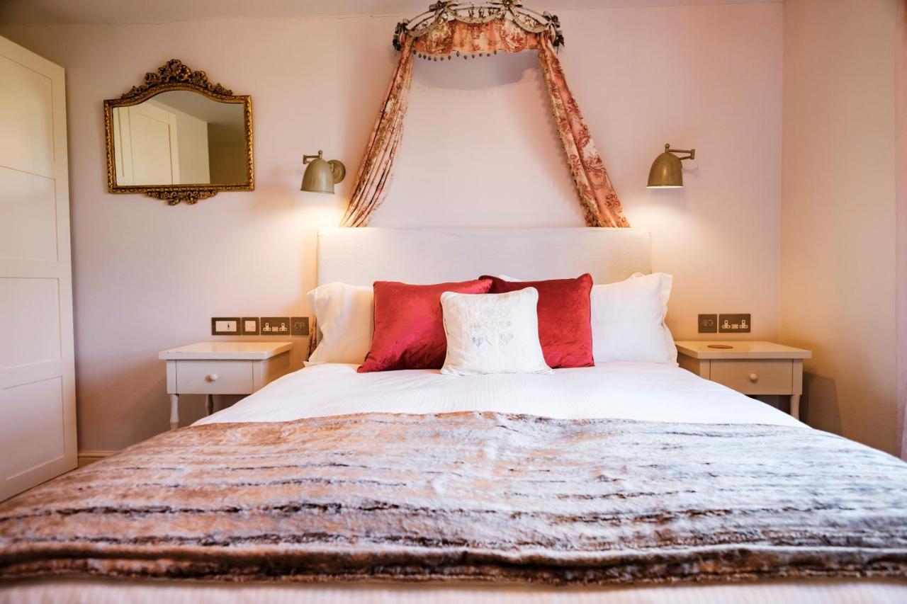 The Bower Inn Bridgwater Exterior foto A bedroom at the hotel