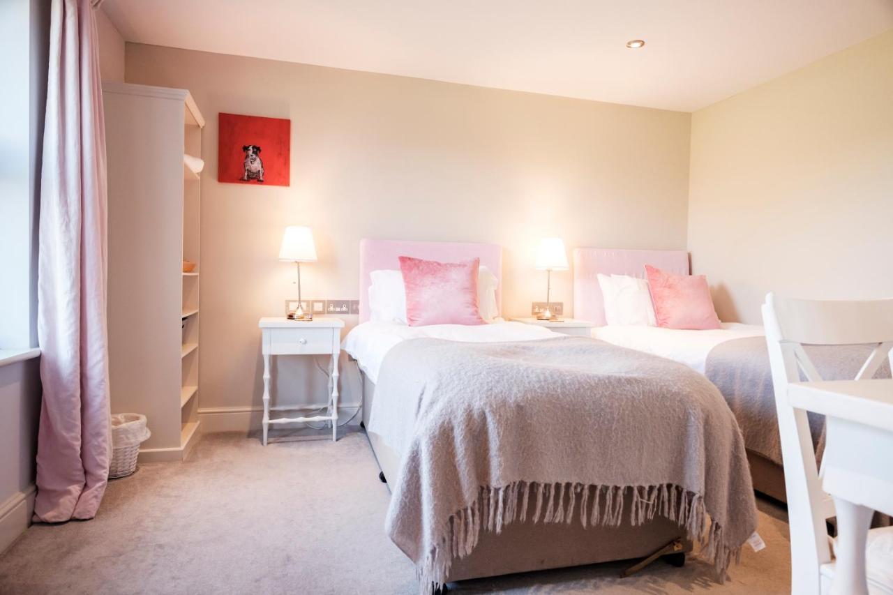 The Bower Inn Bridgwater Exterior foto A bedroom at The Old Vicarage
