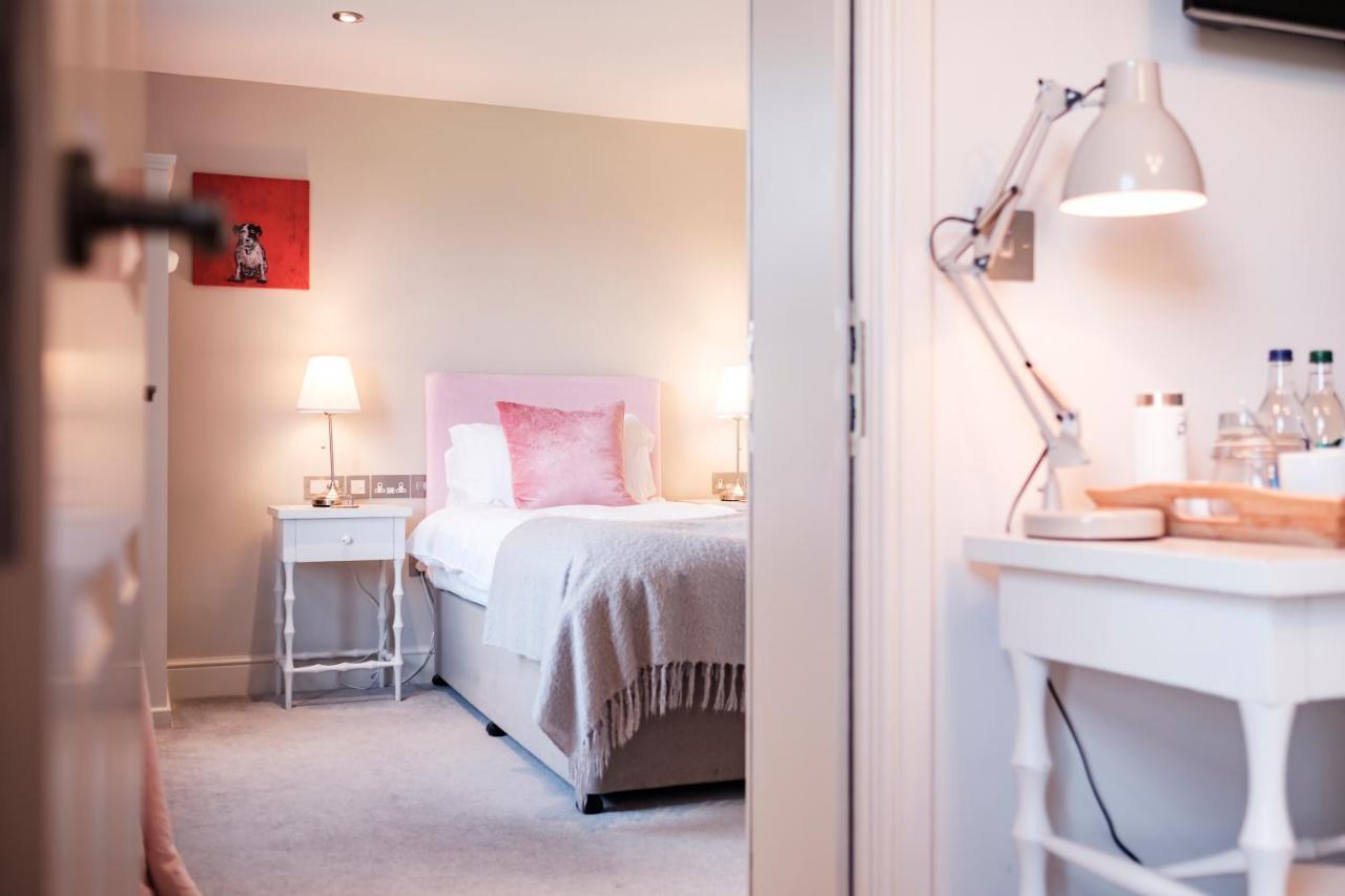 The Bower Inn Bridgwater Exterior foto A room at the hotel