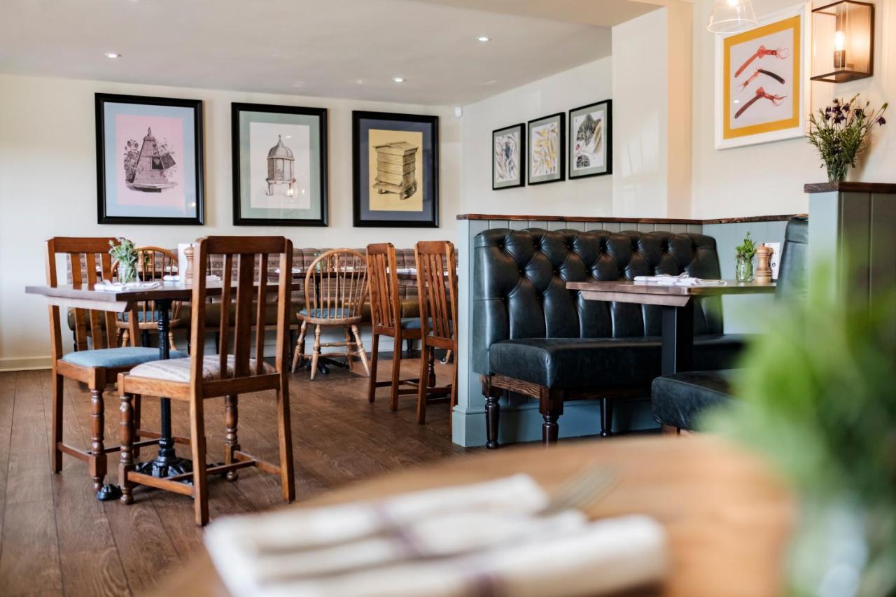 The Bower Inn Bridgwater Exterior foto The interior of the restaurant