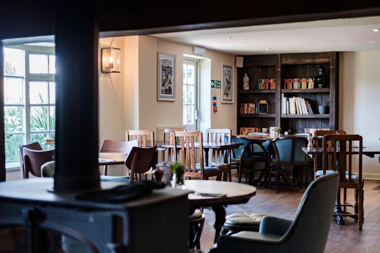The Bower Inn Bridgwater Exterior foto The interior of the restaurant
