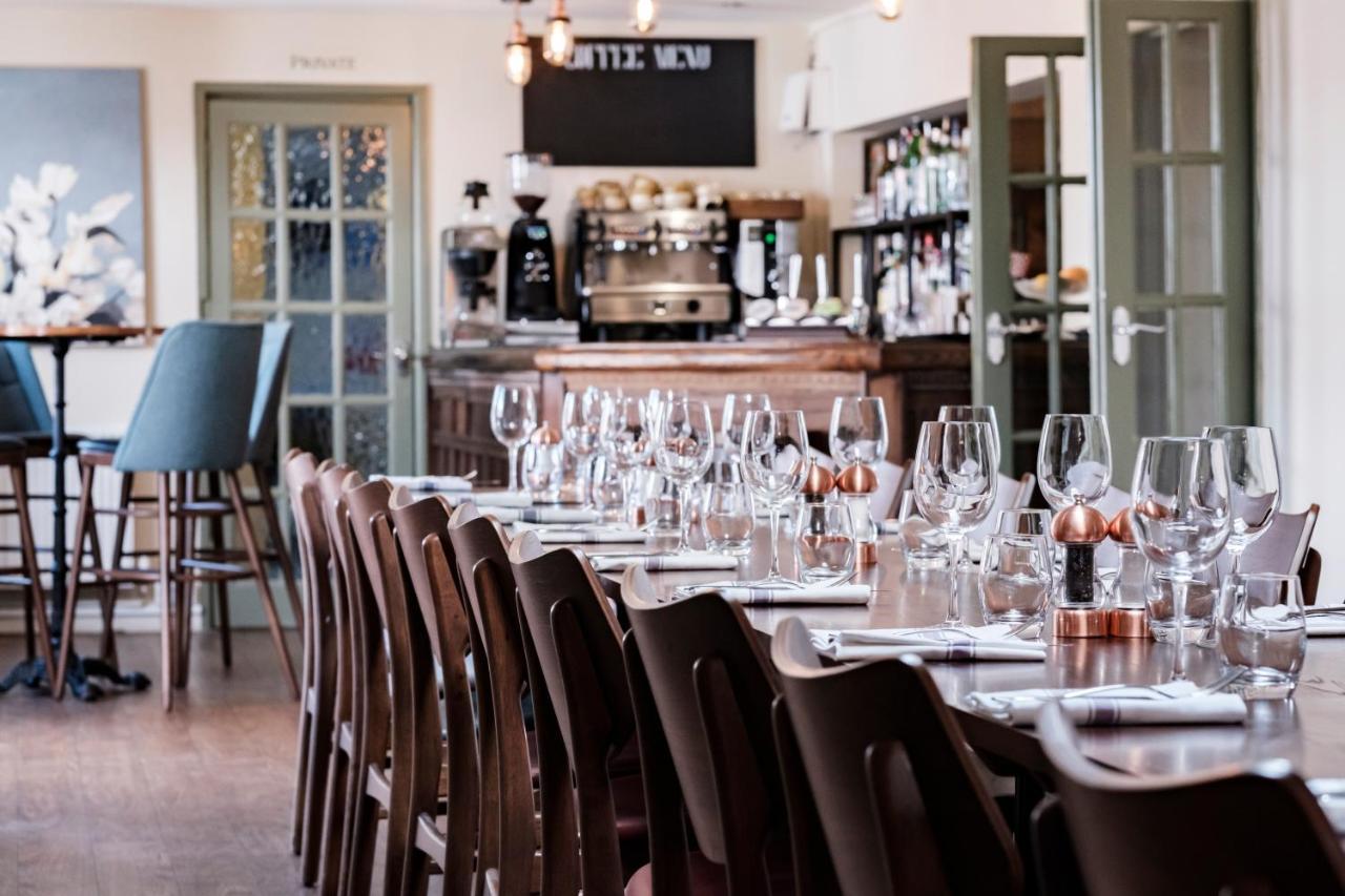 The Bower Inn Bridgwater Exterior foto Restaurant AOC